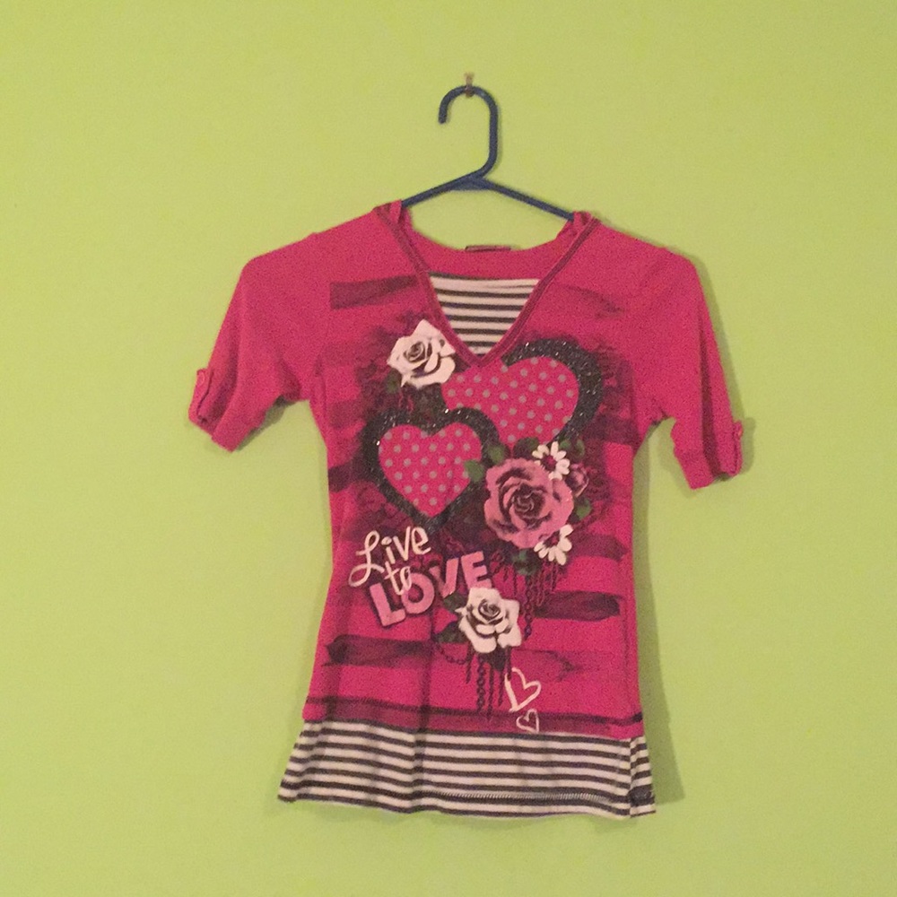 I am selling a Shirt